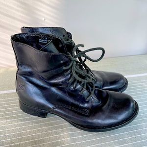 Born black leather boots 38/7